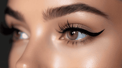 Winged Eyeliner 101: Perfecting Your Cat Eye Technique